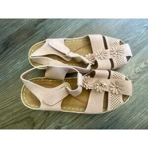 NEW Women's Size 36 Wedge Sandals Comfortable Lightweight Platform Shoe